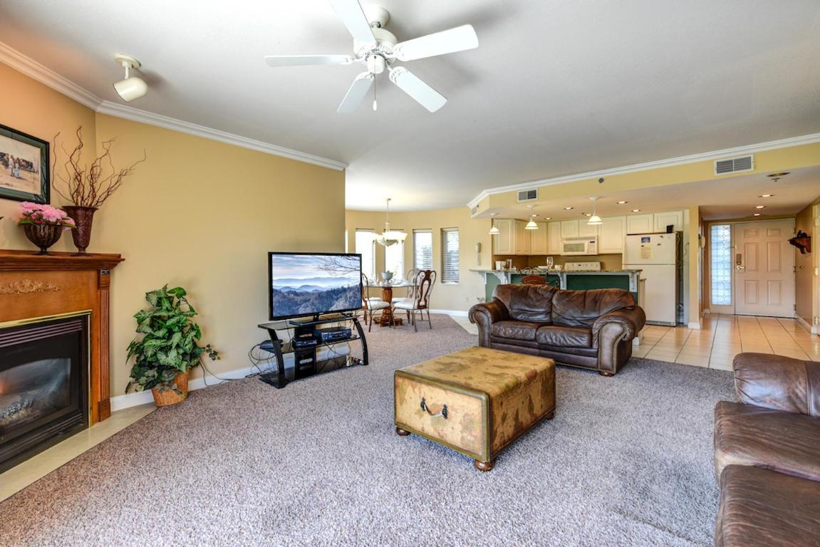 Golf Vista 111 Apartment Pigeon Forge Bagian luar foto